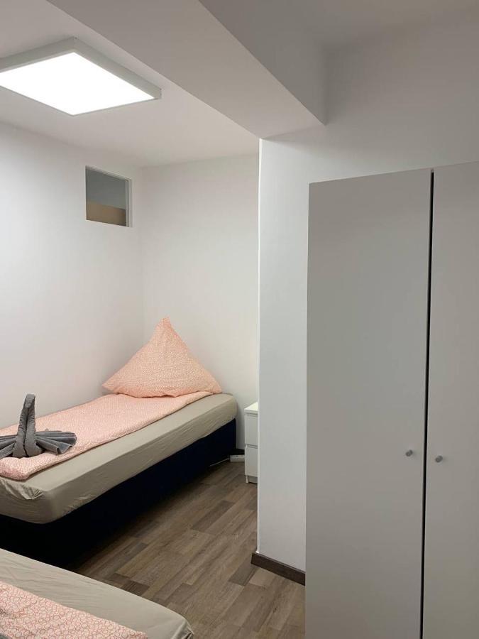 Central Private Rooms In Popular Neighborhood! Кёльн Экстерьер фото