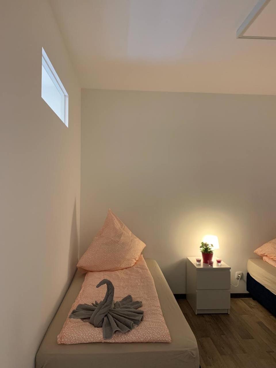 Central Private Rooms In Popular Neighborhood! Кёльн Экстерьер фото